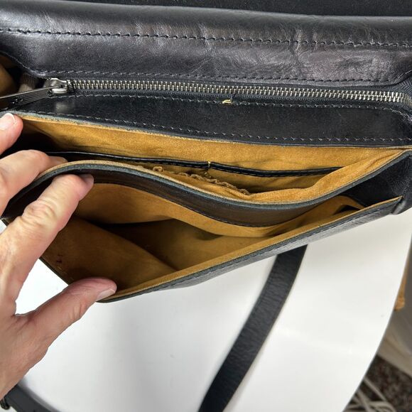 Patricia Nash London Saddle Bag Black Smooth Leather Shoulder Crossbody Bag - Picture 11 of 15